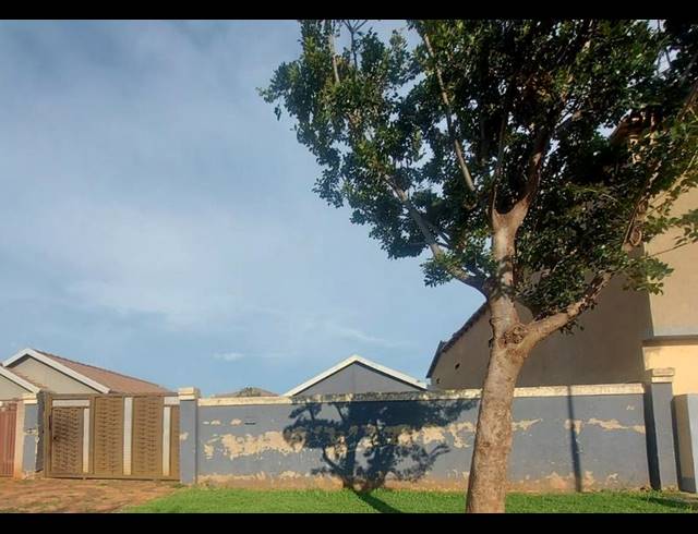 2 BEDROOM HOUSE FOR SALE IN PROTEA GLEN